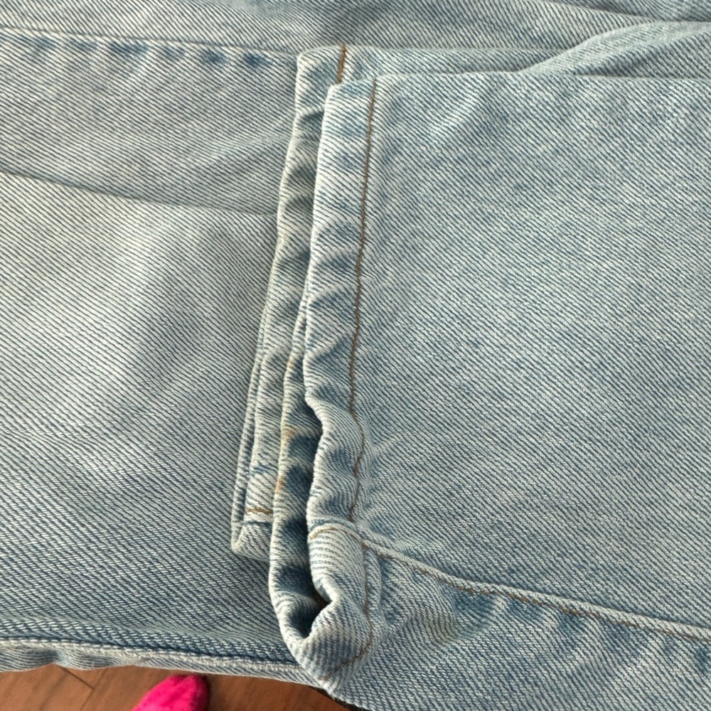 Aeropostale light denim perfect fit Jean. Straight leg. Like New. Stone washed - Picture 2 of 9